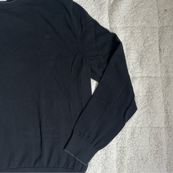 Calvin Klein Black Crewneck Sweater Timeless Design - Picture 6 of 10